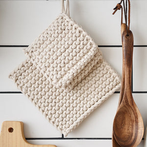 WOVEN MAT