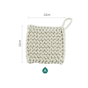 WOVEN MAT