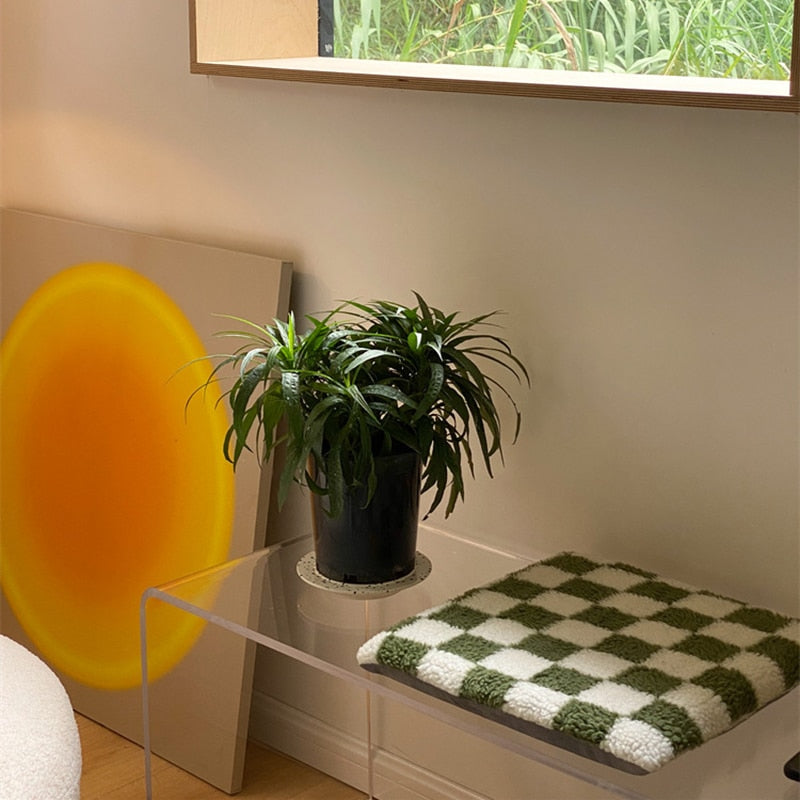 CHECKERED SEAT CUSHION