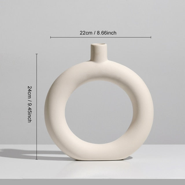MIXED MODERN CERAMIC VASES