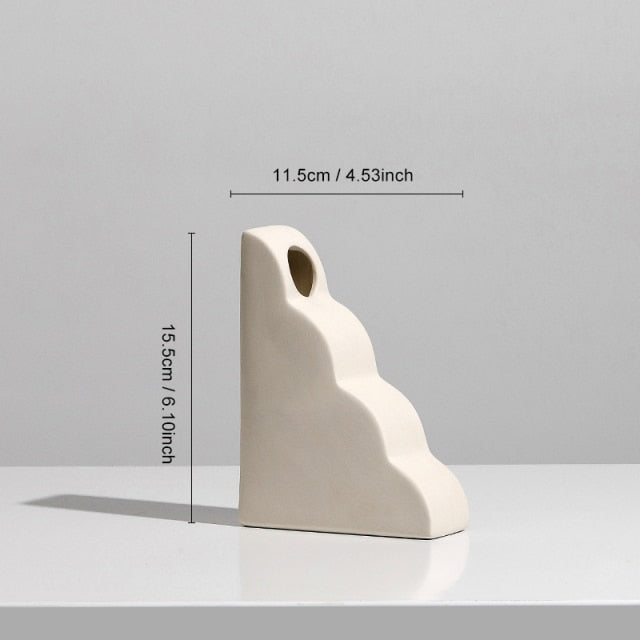 MIXED MODERN CERAMIC VASES