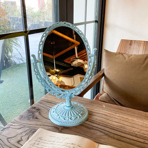 OVAL VINTAGE MAKEUP MIRROR